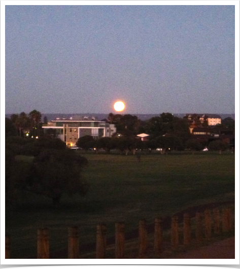 Moon rising 6th March 2015